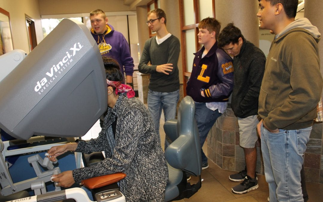 LHS Robotics students test drive surgical robot at Woodland Heights